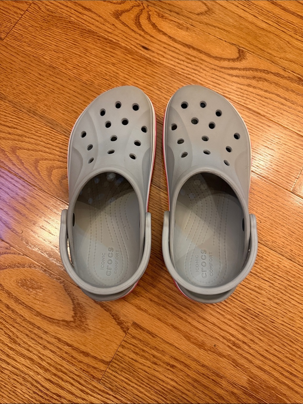 Women’s Croc Size 9